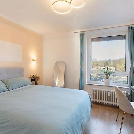 Charmentes Privatzimmer Mit Kueche, Naturgebiet Dusseldorf Bagian luar foto
